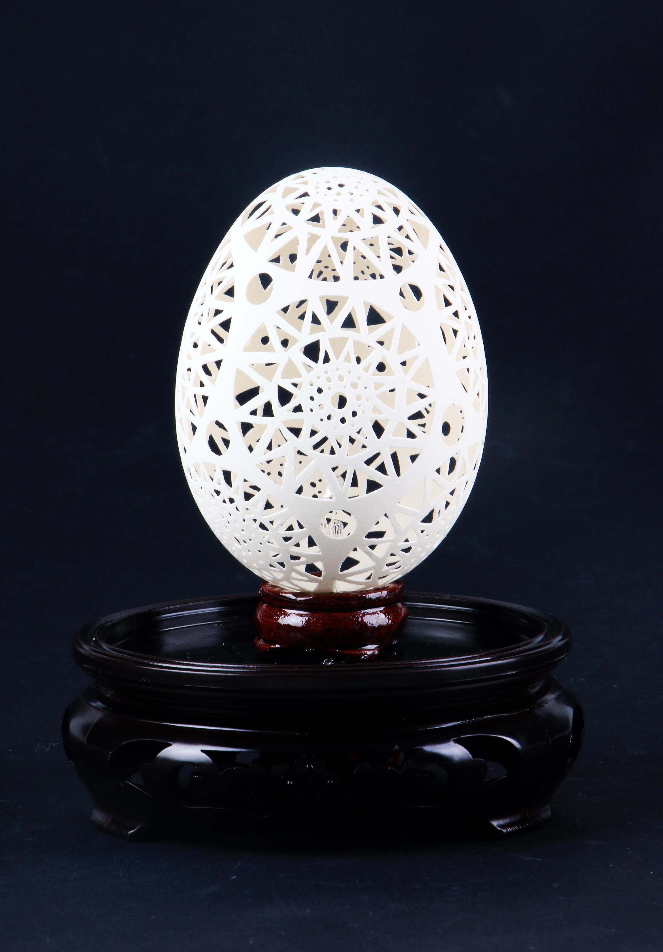 鹅蛋雕刻-《太阳花》-周杏露